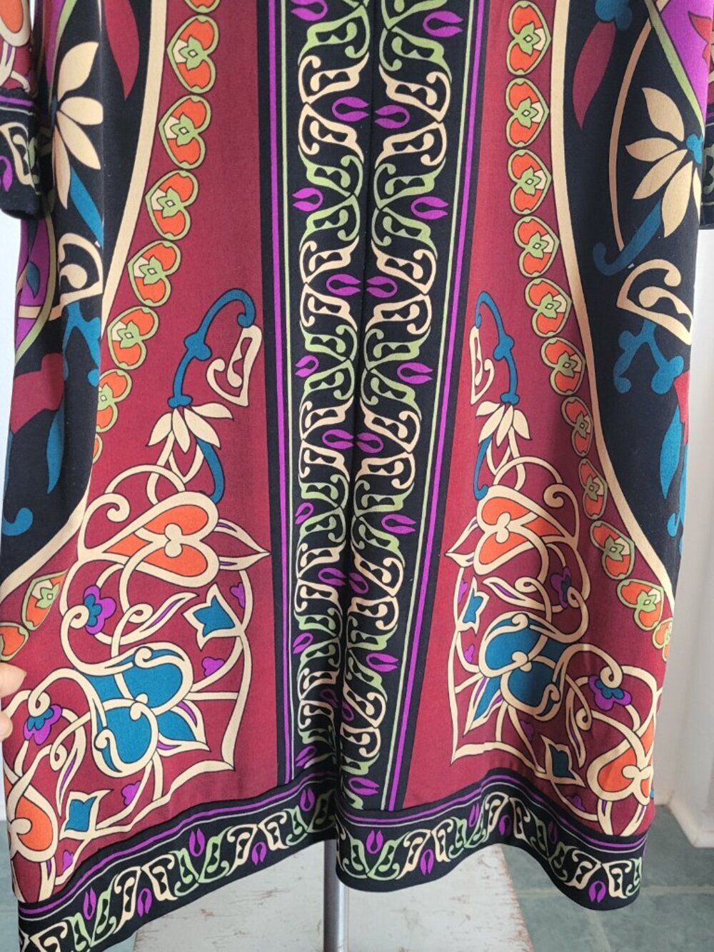 Nicole Miller Woman's Shift Knee Length Geometric Mod Colorful Dress (Size: 10) - Picture 9 of 13